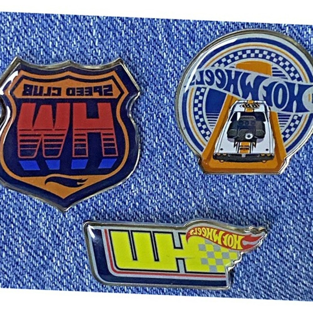 Hot Wheels Enamel Pin Set